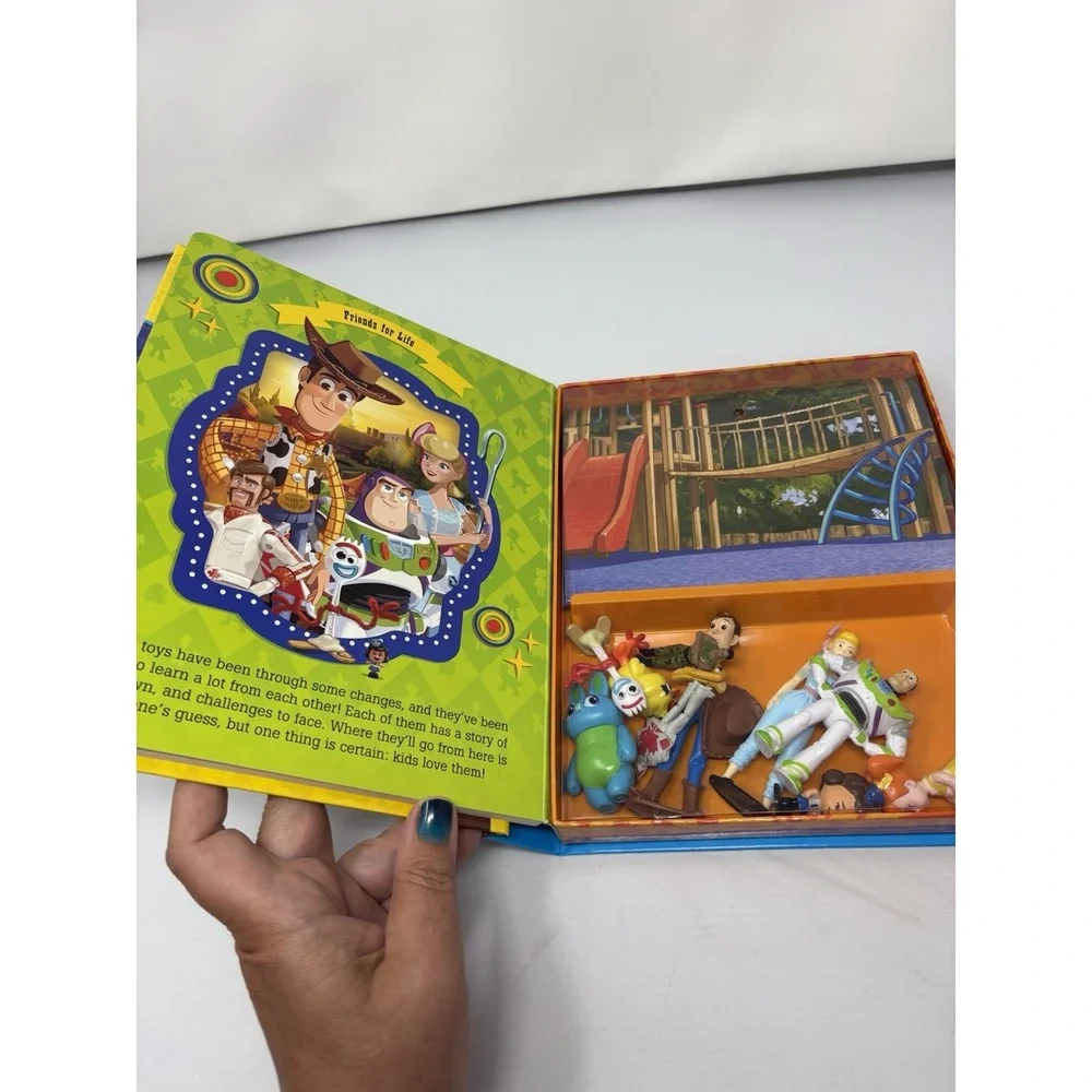 My Busy Book Disney Pixar Toy Story 4 Book With Playmat &  10 Figures NEW